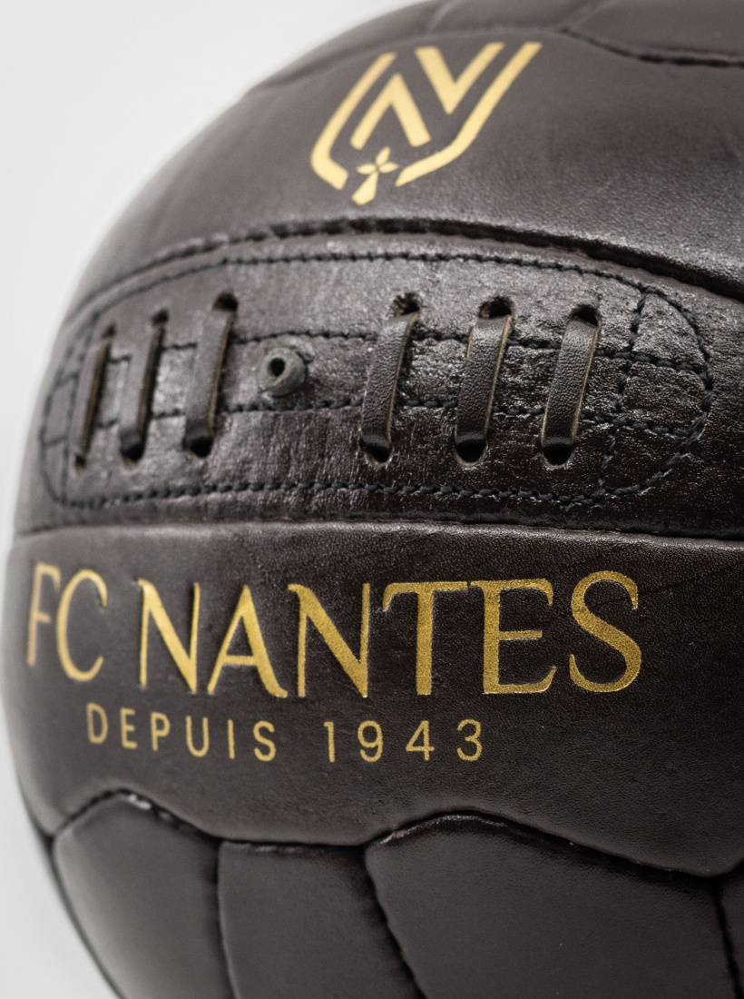 Ballon Vintage DEPUIS 1943 FC Nantes
